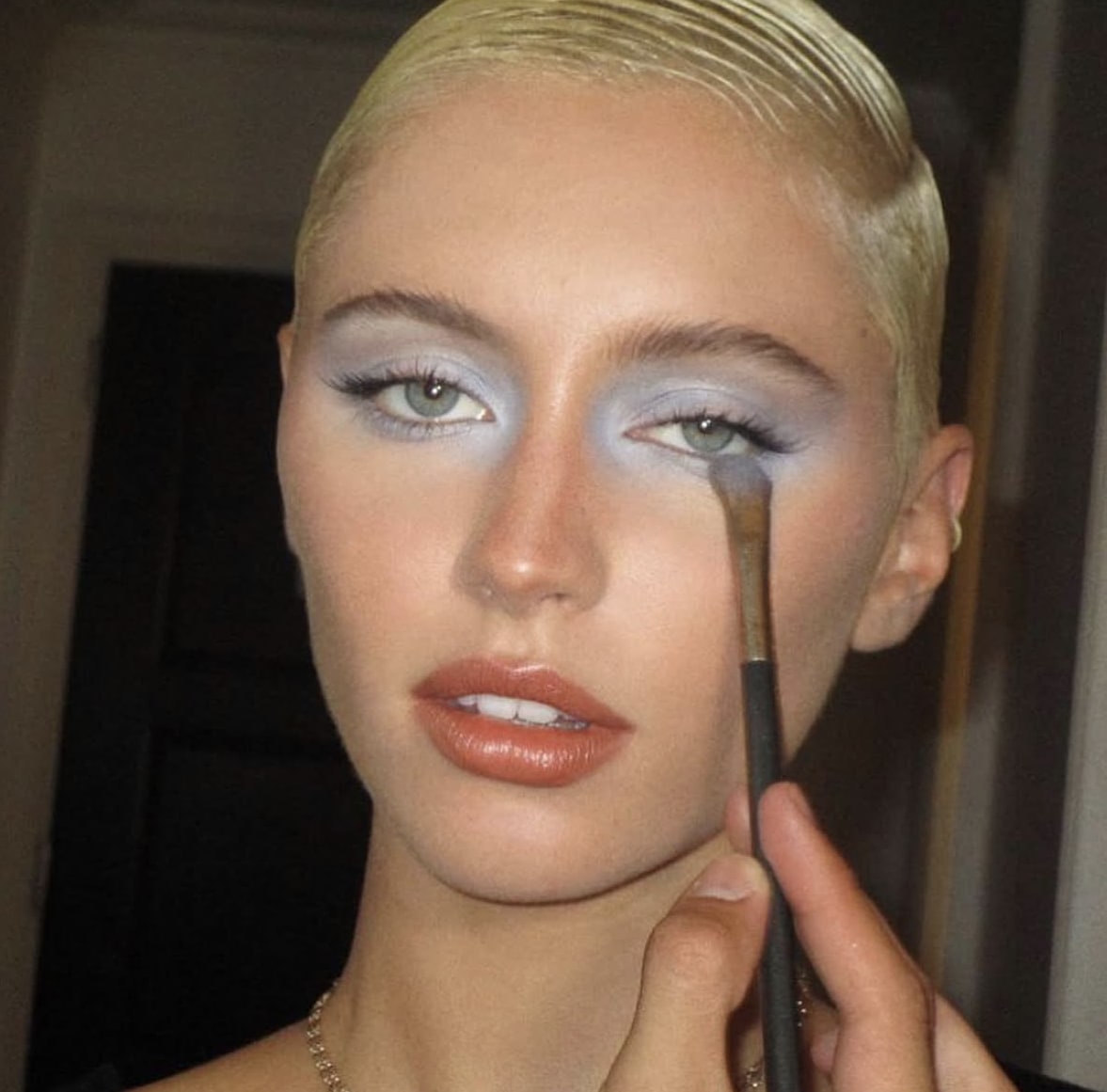 2026 Beauty Trend Denim Blue Makeup, 3 Chic Style Tips