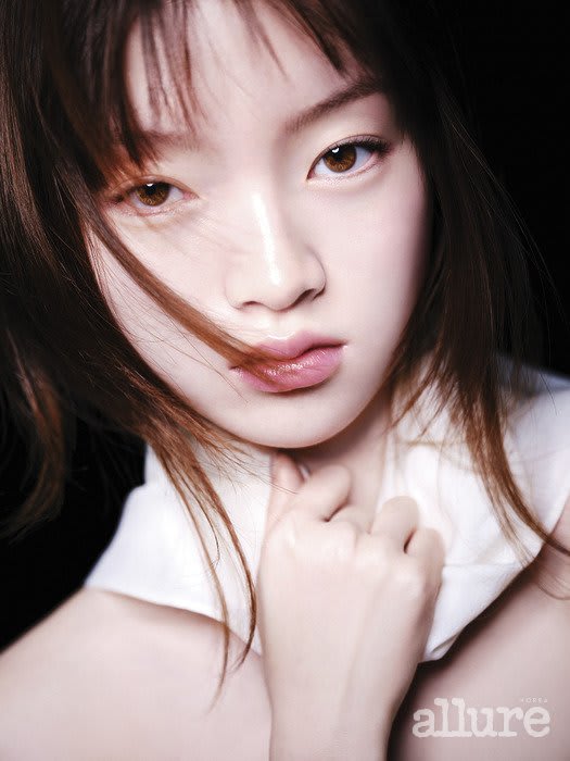 Sophisticated Base Makeup Trends – Perfecting Skin with Technology and Artist Tips