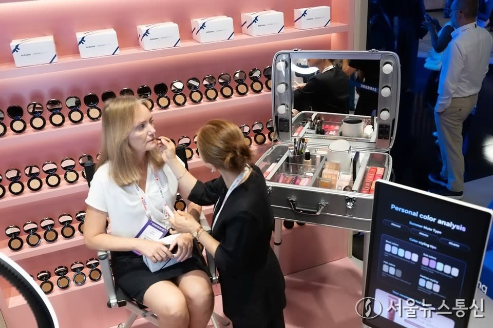 AI Beauty Screen Unveiled at VivaTech 2026: A Hands-On Experience with Personalized Makeup Solutions