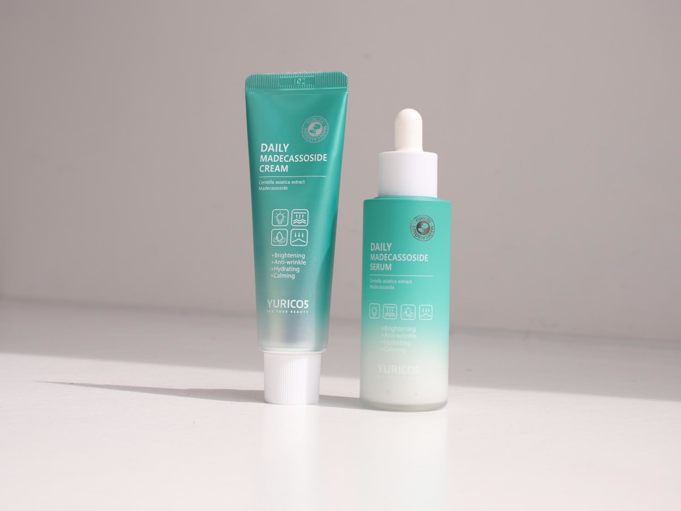 Clear Skin Completed with YURICO5 Basic Care-Healthy Habits That Reduce Foundation Use