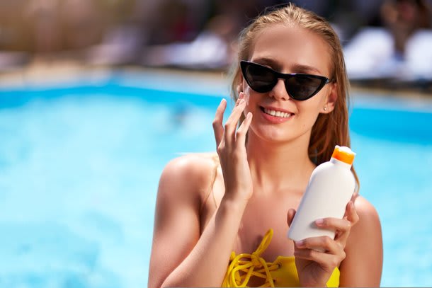 Why K-beauty Sunscreens for Korea and the U.S. Differ in UV Protection Performance and an Analysis of Ingredient Regulations by Country